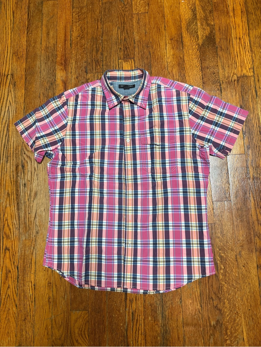 NWT Banana Republic Soft Wash Plaid Button-Down Shirt Short Sleeve Pink